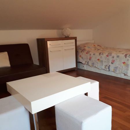 Ruzmarinka 4* Lägenhet Baška Exteriör bild